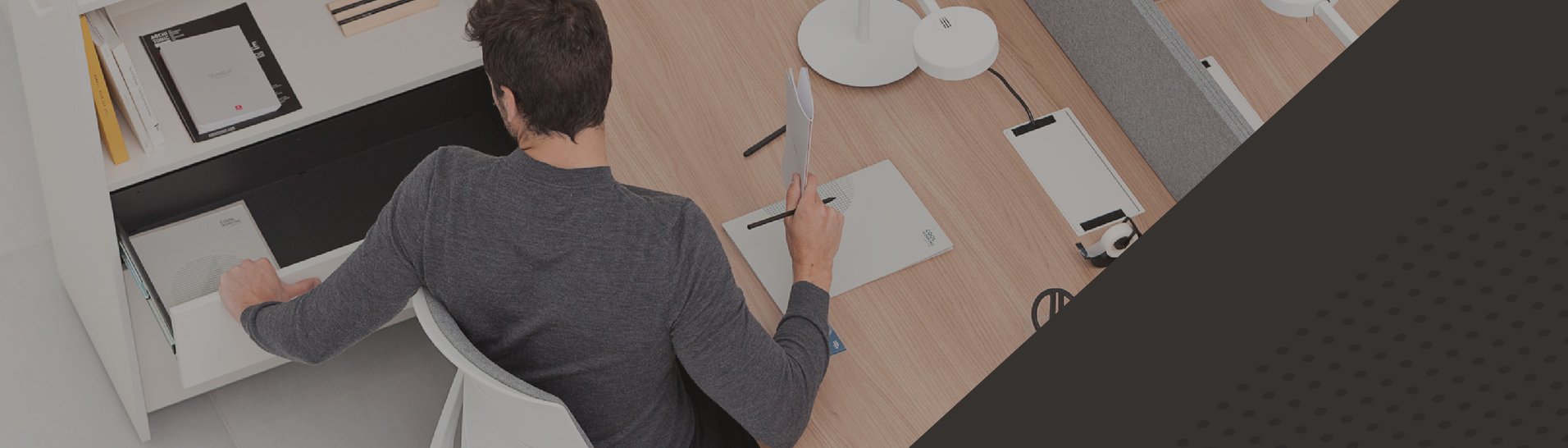 The Importance of Using the Right Furniture in the Home Office to Prevent Muscle Pain The Importance of Using the Right Furniture in the Home Office to Prevent Muscle Pain