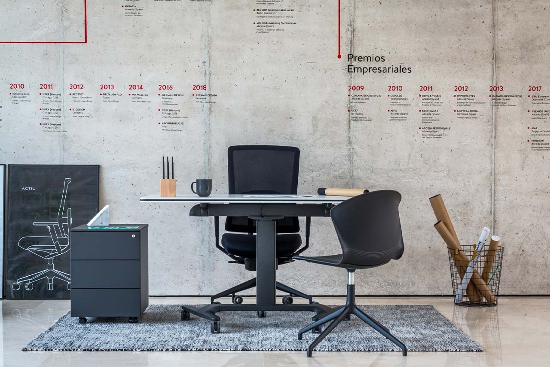 A trendy Home Office: Nordic efficiency and industrial productivity A trendy Home Office: Nordic efficiency and industrial productivity