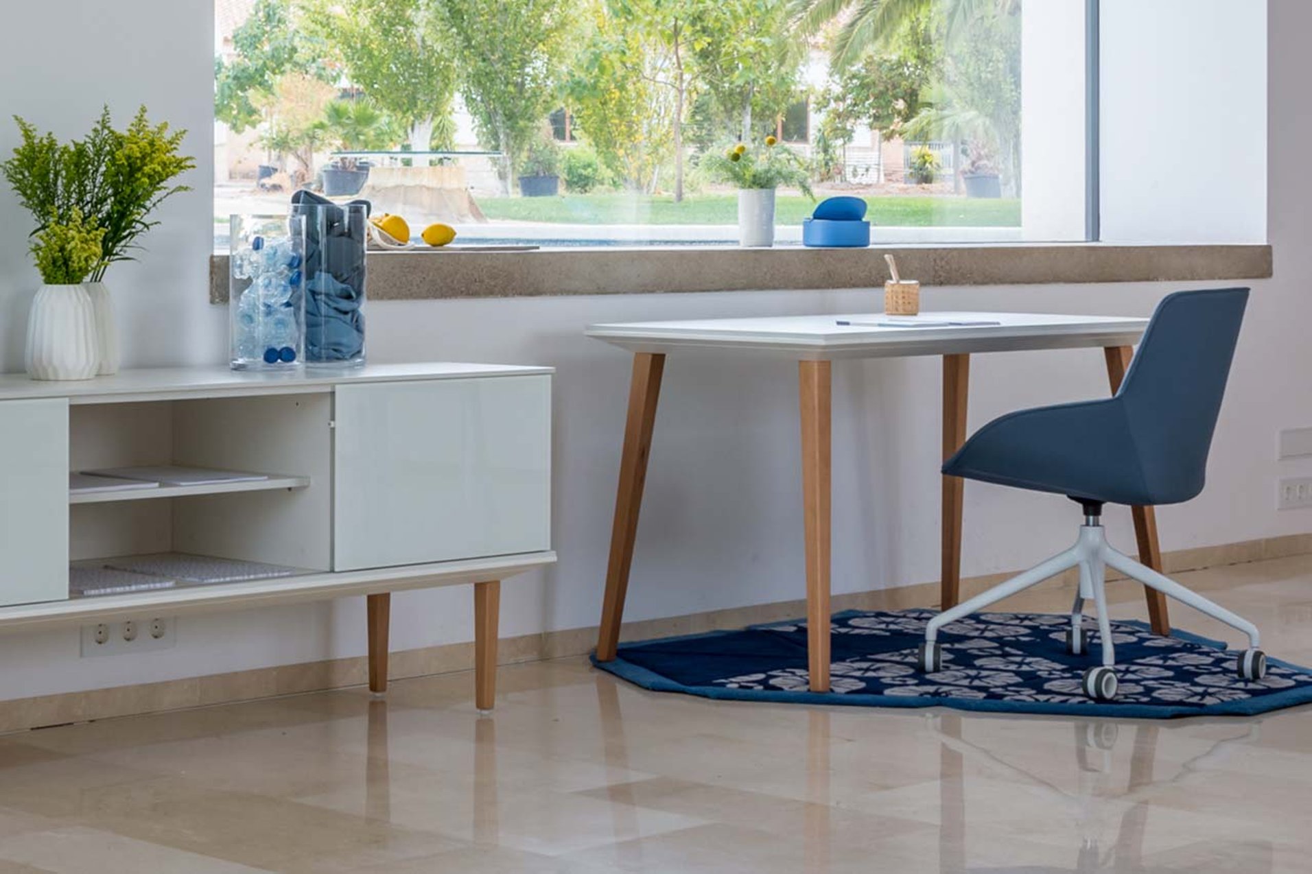 Work from home efficiently like a pro Work from home efficiently like a pro