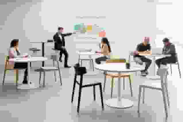presentation at the smart working office
