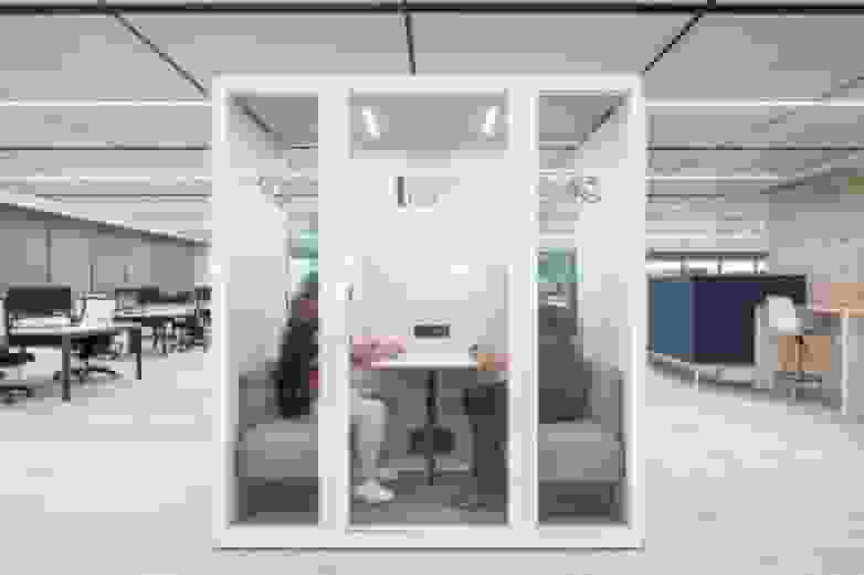 Picture of a soundproof cabin for two persons