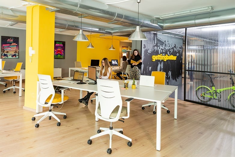 yellow-office-psychology-labour-space workspace psychology office